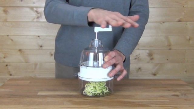 Joyce Chen Kitchen Spiral Vegetable Slicer Product Overview & Demonstration смотреть онлайн