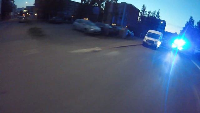 YAMAHA DT 50CC POLICE GETAWAY | fastest stock moped getaway? смотреть онлайн