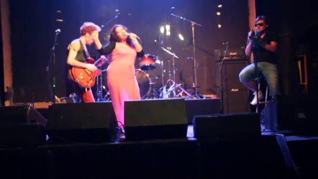 Собака Рыжий / Василина Курнос - Изо всех сил смотреть онлайн