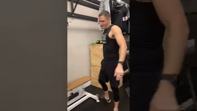 D2G Men's Team DEKA Members VS Machines Challenge - Final смотреть онлайн
