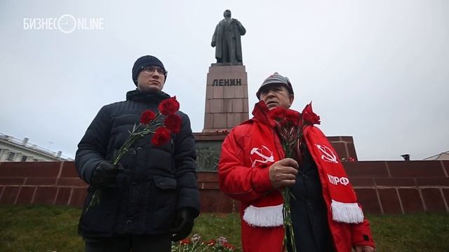 Шествие КПРФ к Ленину: "Бояться своего народа не надо" смотреть онлайн