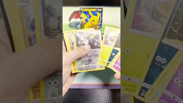 New Pokémon Pikachu V Tin Opening смотреть онлайн