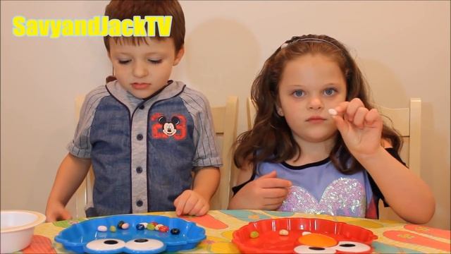 Kid Candy Review Sour Watermelon Ring Pops and Jelly Belly Jelly Beans - SavyandJackTV смотреть онлайн