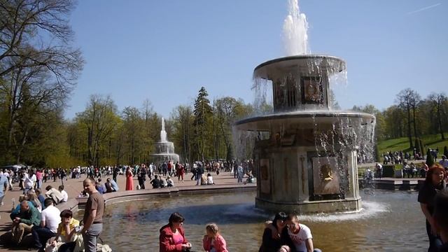 00095 Около фонтана "Водяная дорога". смотреть онлайн