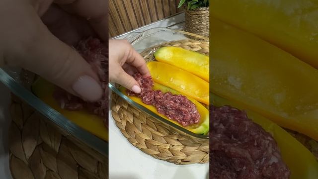 Фаршированные лодочки из замороженных кабачков. смотреть онлайн