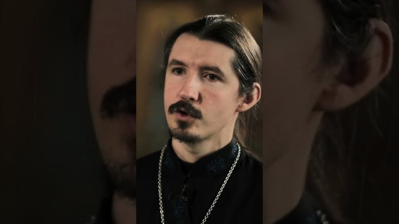 Нужен ли девочке в церкви платок? #shorts смотреть онлайн