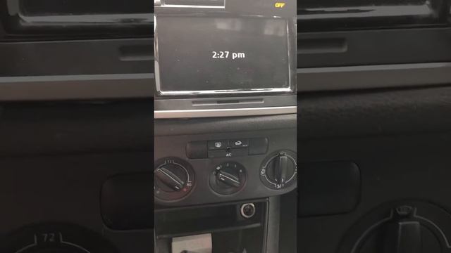 How to do a VW Tiguan factory radio removal смотреть онлайн