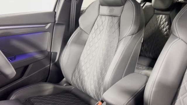 Audi S3 Sportback Black Edition TFSI 310 PS S tronic смотреть онлайн