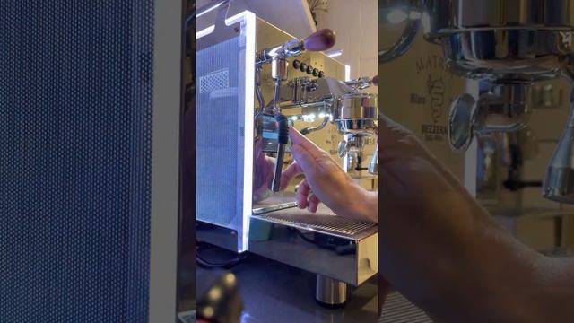 Bezerra espresso machine Color options смотреть онлайн
