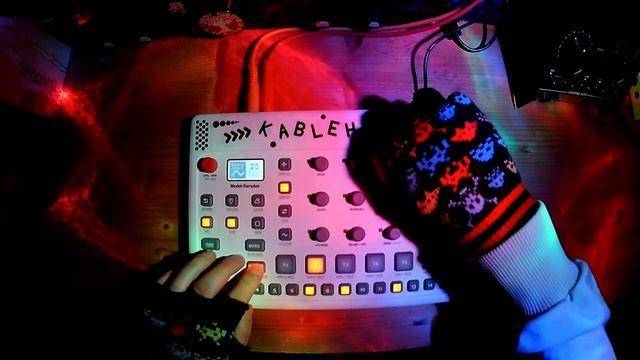 On the Downside - Elektron Model Samples Live Jam смотреть онлайн