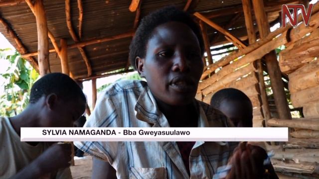 Omukazi bba gwe yalekera abaana kkumi alaajana смотреть онлайн