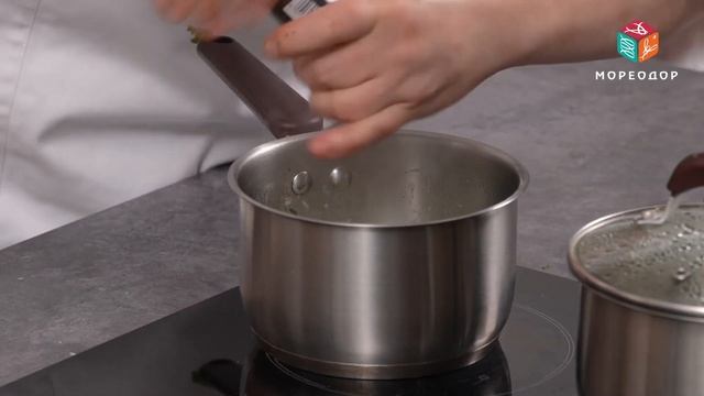 Стейк форели с пюре из зелёного горошка: простой рецепт красной рыбы от Сергея Лигая смотреть онлайн