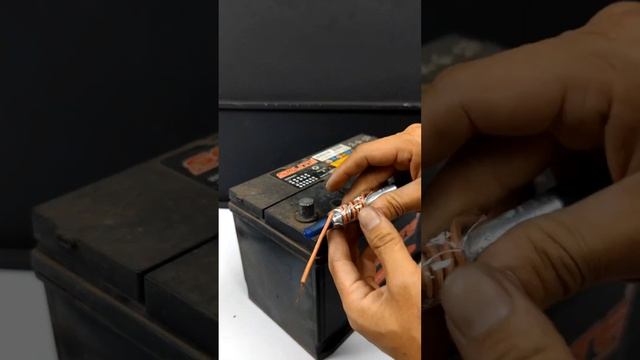 How to securely hold a screw on your screwdriver. смотреть онлайн