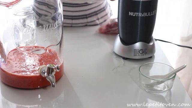 Homemade Strawberry Lemonade To Beat The Summer Heat