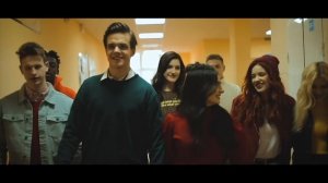 Анна Тринчер - Школа