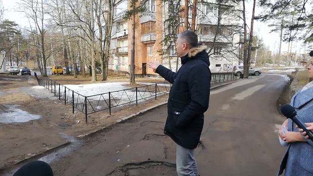 Михаил Воронков о парковках во дворах смотреть онлайн