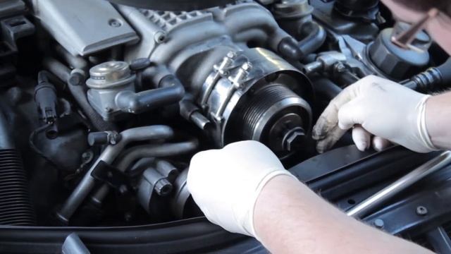 W211 E55 AMG Supercharger Clutch Pulley Adjustment смотреть онлайн