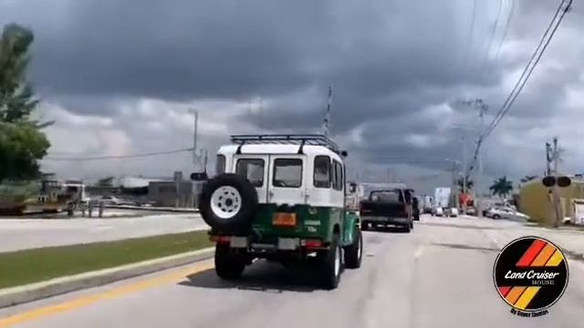 Toyota FJ 40. 1.982 смотреть онлайн