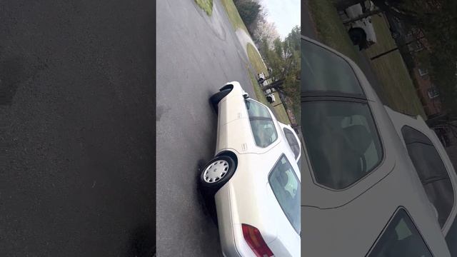 Quick Exterior/Interior Video Of 1997 Toyota Celsior смотреть онлайн