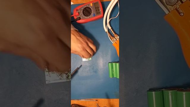 DeWalt 14,4 перепаковка на литий 2500mAh смотреть онлайн