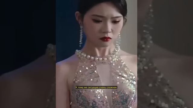 Миллиардер-глава корпорации влюбился в девушку, убирающую улицы, и отверг богатых наследниц