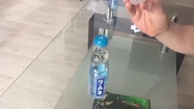 RAMUNE. Лимонад который не просто открыть. смотреть онлайн