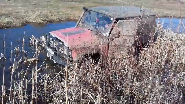 UAZ 469 V S Болото смотреть онлайн
