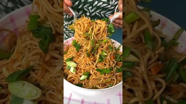 noodles #shorts #noodles #yipeenoodles #ytshorts #manifoodhut смотреть онлайн