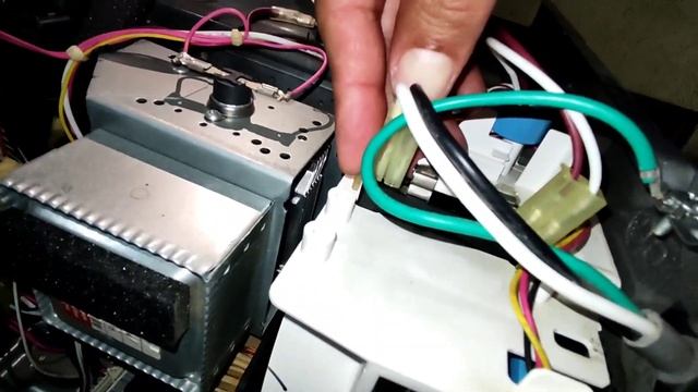 LIMPIEZA PREVENTIVA HORNO MICROONDAS LG SMART INVERTER смотреть онлайн