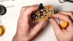 Автозарядное на тиристоре. Стабилизация и регулировка тока . Шунт получился из подручной вещи.