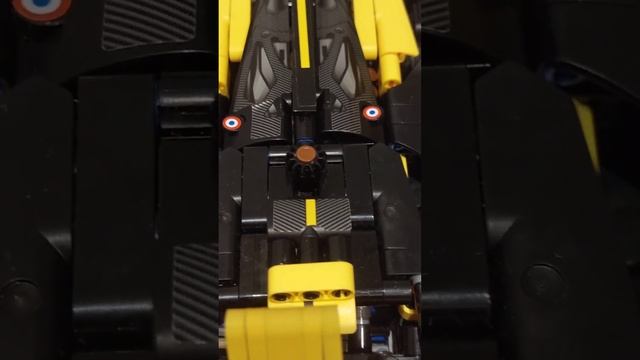 Bugatti bolide LEGO technic смотреть онлайн