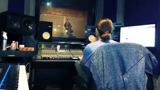 LIVE: In studio laying down our new songs with LaKeisha Michelle смотреть онлайн