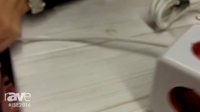 ISE 2016: Allocacoc Details PowerCube 4-Outlet Power Strip смотреть онлайн