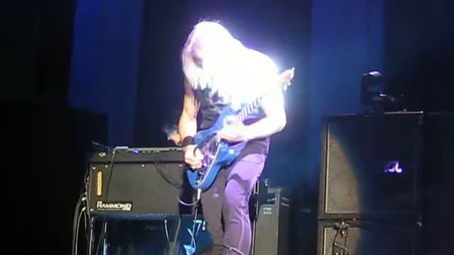 Deep Purple - Helsinki 2.2.2014 - Steve Morse solo - Uncommon Man смотреть онлайн