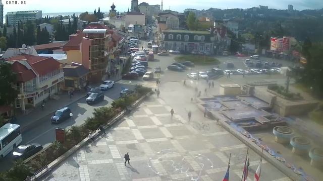 Вебкамера "Площадь Советская". Запись 07.10.2016 10:00:16 смотреть онлайн