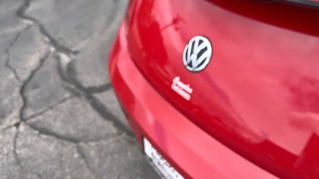 2014 Volkswagen Beetle Turbo Convertible only 87K miles смотреть онлайн