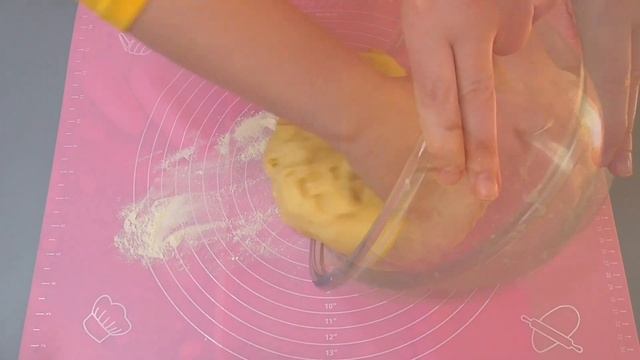 Шикарный волокнистый ПАСХАЛЬНЫЙ КУЛИЧ КРАНЧ! Кулич с обалденной ОРЕХОВОЙ НАЧИНКОЙ! смотреть онлайн