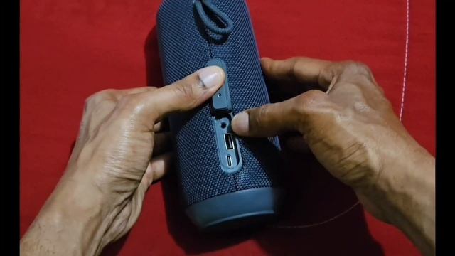 Onn Rugged Speaker L In Black Unboxing смотреть онлайн