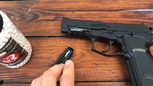 AIRSOFT BERSA THUNDER 9 PRO 1.8J - PRÉSENTATION & ESSAI смотреть онлайн