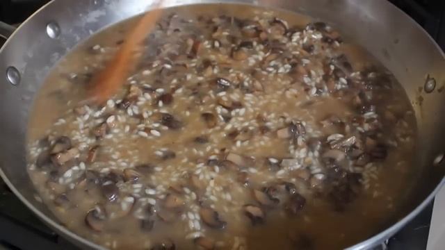 Baked Mushroom Risotto - "Cheater" Oven Risotto Method - Perfect Everytime! смотреть онлайн