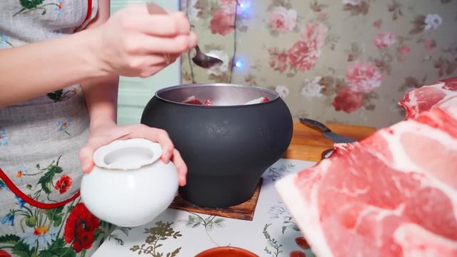 ПРИГОТОВИЛИ ХОЛОДЕЦ К НОВОМУ ГОДУ | ДВА ДНЯ КОПТИЛИ ГРУДИНКУ И ДЕЛАЛИ ДОМАШНЮЮ КОЛБАСУ | ОБЗОР ПЕЧИ