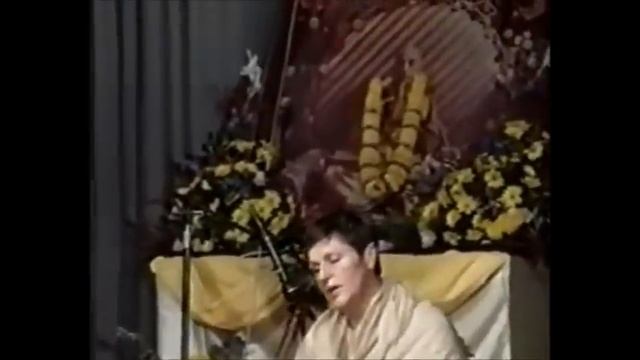 Yamuna Devi Dasi смотреть онлайн