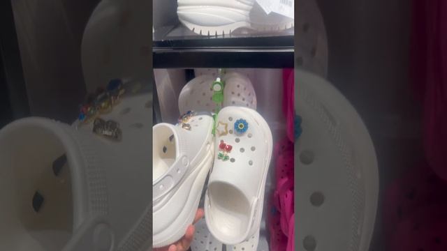 Latest Style Crocs #amazing #viralvideo #viral смотреть онлайн