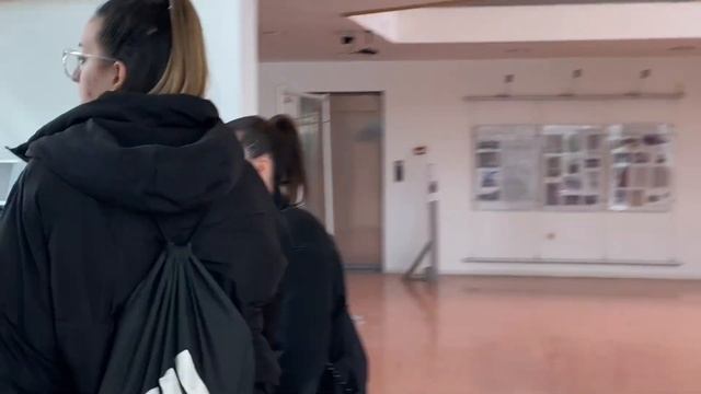 АТМОСФЕРА ГОРОДА ШИБЕНИК В МАРТЕ / СОВРЕМЕННАЯ БИБЛИОТЕКА / ЧЕРЕПАШКИ В ФОНТАНЕ / НА ПЛЯЖЕ ЛЕБЕДИ смотреть онлайн