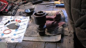 VW T4 1.9 TDI vacuum pump repair ( oil leak )