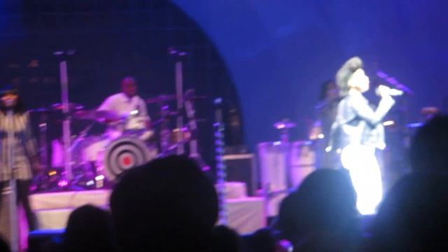 Janelle Monae singing "Ghetto Woman" (Celebrate Brooklyn June 2014) смотреть онлайн