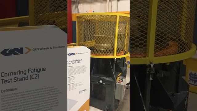 GKN Cornering Fatigue Test Stand смотреть онлайн