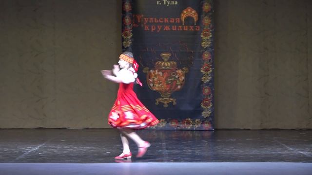 Детский танцевальный коллектив "Родничок" т."Ранёшенько" (исп. Стефанова Софья) смотреть онлайн