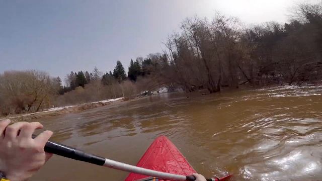 Паводковый сплав по реке Малая Истра (часть 1) смотреть онлайн