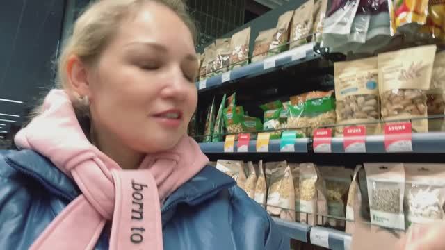 Почему мы любим этот магазин? Да дороже чем везде, но выбор товаров шикарный! смотреть онлайн